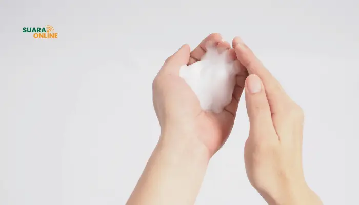 4 Manfaat Double Cleansing Untuk Kesehatan Kulit