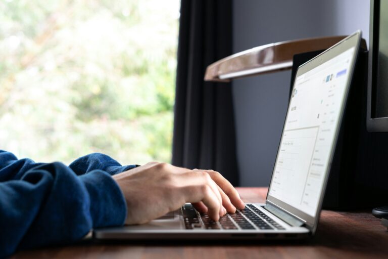 Realita Penulis Artikel Online: Gaji Tidak Seberapa, Tekanan Menumpuk
