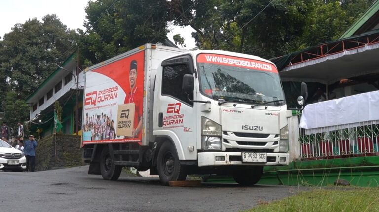 Pemkab Blora dan Yayasan Alfatihah Salurkan 16.000 Mushaf Al-Qur’an Gratis untuk Masyarakat