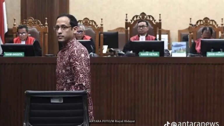 Adilkah Jika Nadiem Dituntut 18 Tahun Penjara dalam Kasus Chromebook?